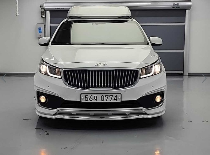 KIA CARNIVAL 2016