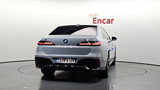 BMW 7-SERIES G70 2024