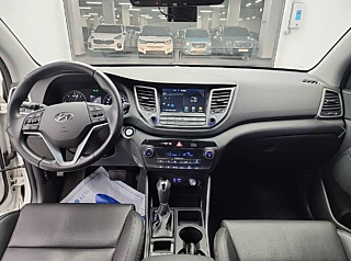 HYUNDAI TUCSON 2017