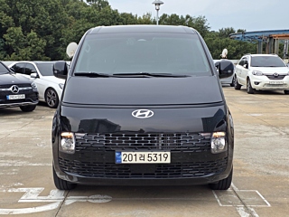 HYUNDAI STARIA 2024