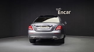 MERCEDES BENZ E-CLASS W213 2020