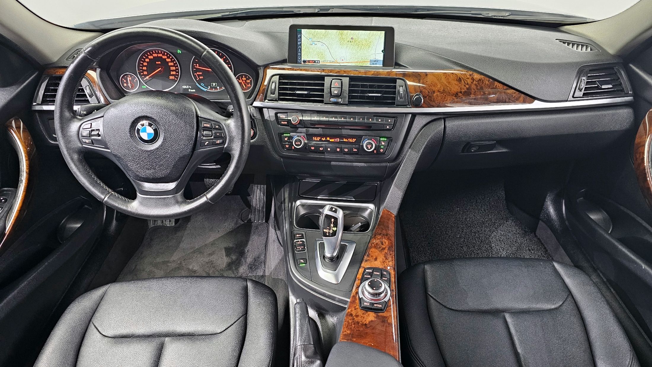 BMW 3-SERIES F30 2012