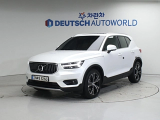VOLVO XC40 2020