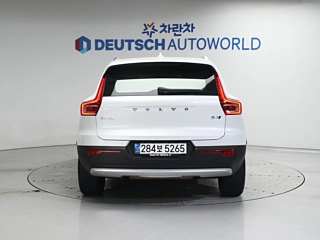 VOLVO XC40 2020