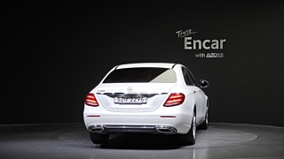 MERCEDES BENZ E-CLASS W213 2017