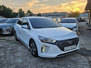 HYUNDAI IONIQ HYBRID 2017