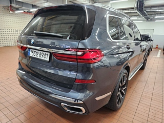 BMW X7 G07 2022