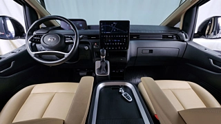 HYUNDAI STARIA 2022