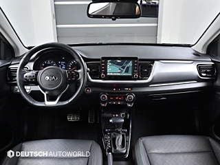 KIA STONIC 2018
