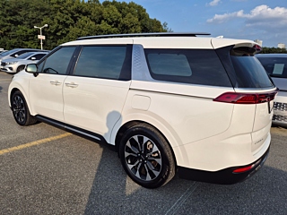 KIA CARNIVAL 2023