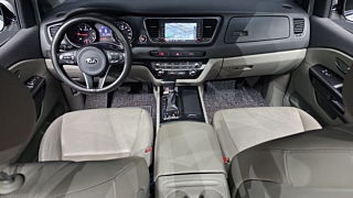 KIA CARNIVAL 2017