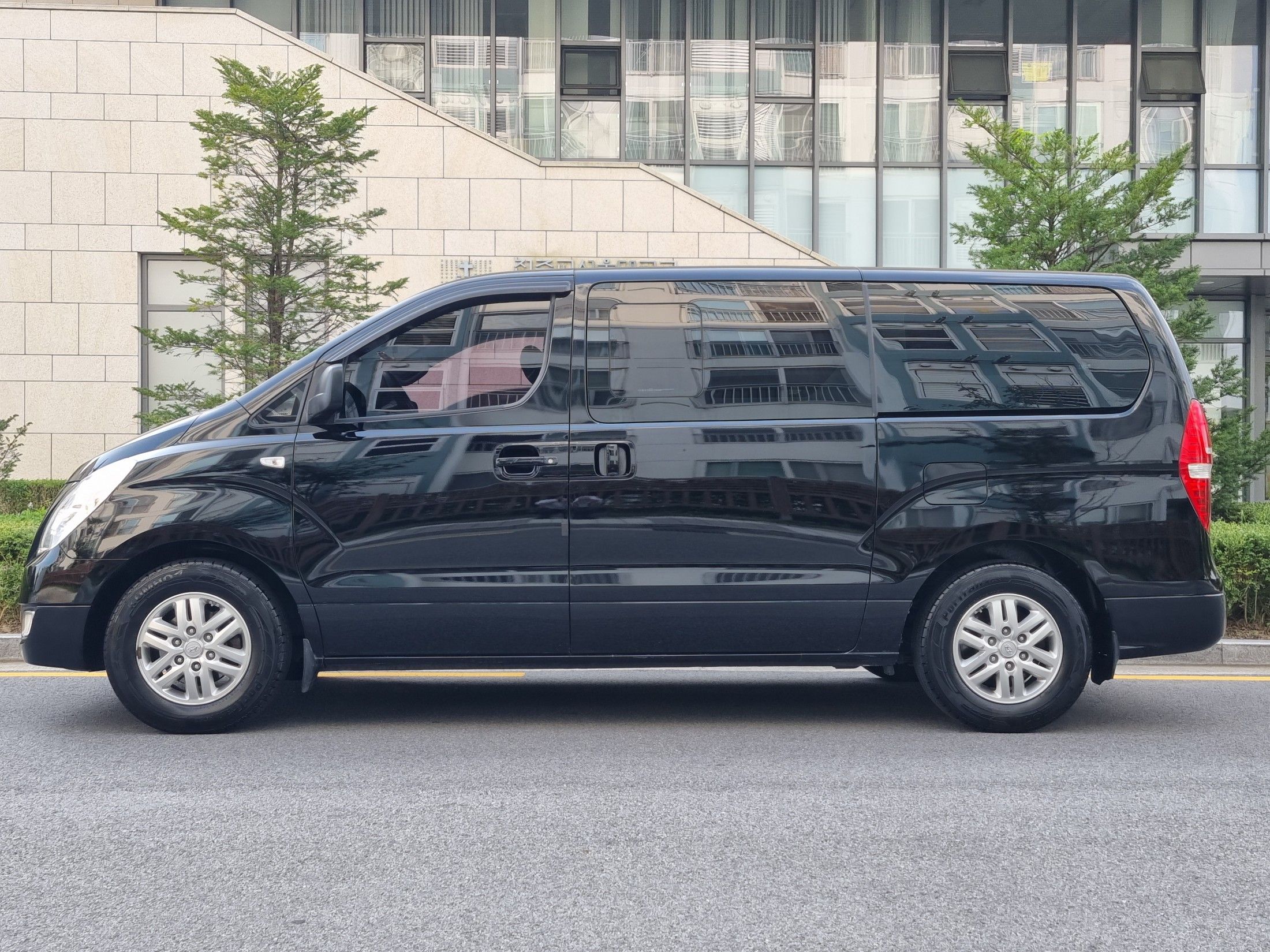 HYUNDAI STAREX GRAND 2017