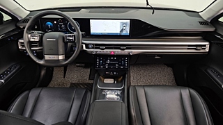 HYUNDAI GRANDEUR HYBRID GN7 2023