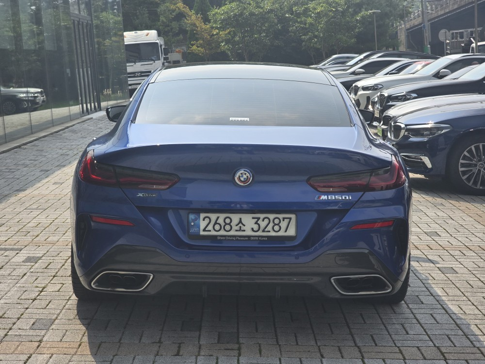 BMW 8-SERIES G15 2022