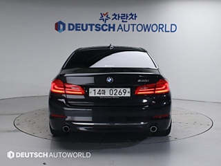 BMW 5-SERIES G30 2019