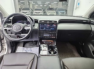 HYUNDAI TUCSON NX4 2021