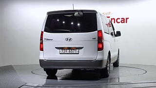 HYUNDAI STAREX GRAND 2016