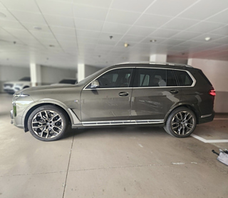 BMW X7 G07 2024