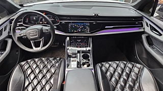 AUDI Q7 4M 2023