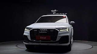AUDI Q7 4M 2023