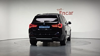 BMW IX3 2023