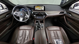BMW 5-SERIES G30 2019