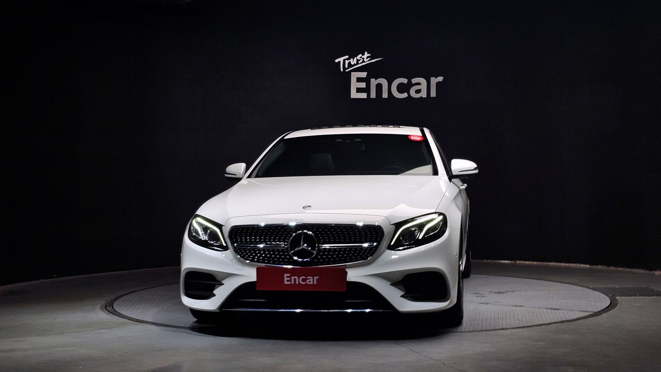 MERCEDES BENZ E-CLASS W213 2019