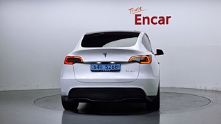 TESLA MODEL Y 2021