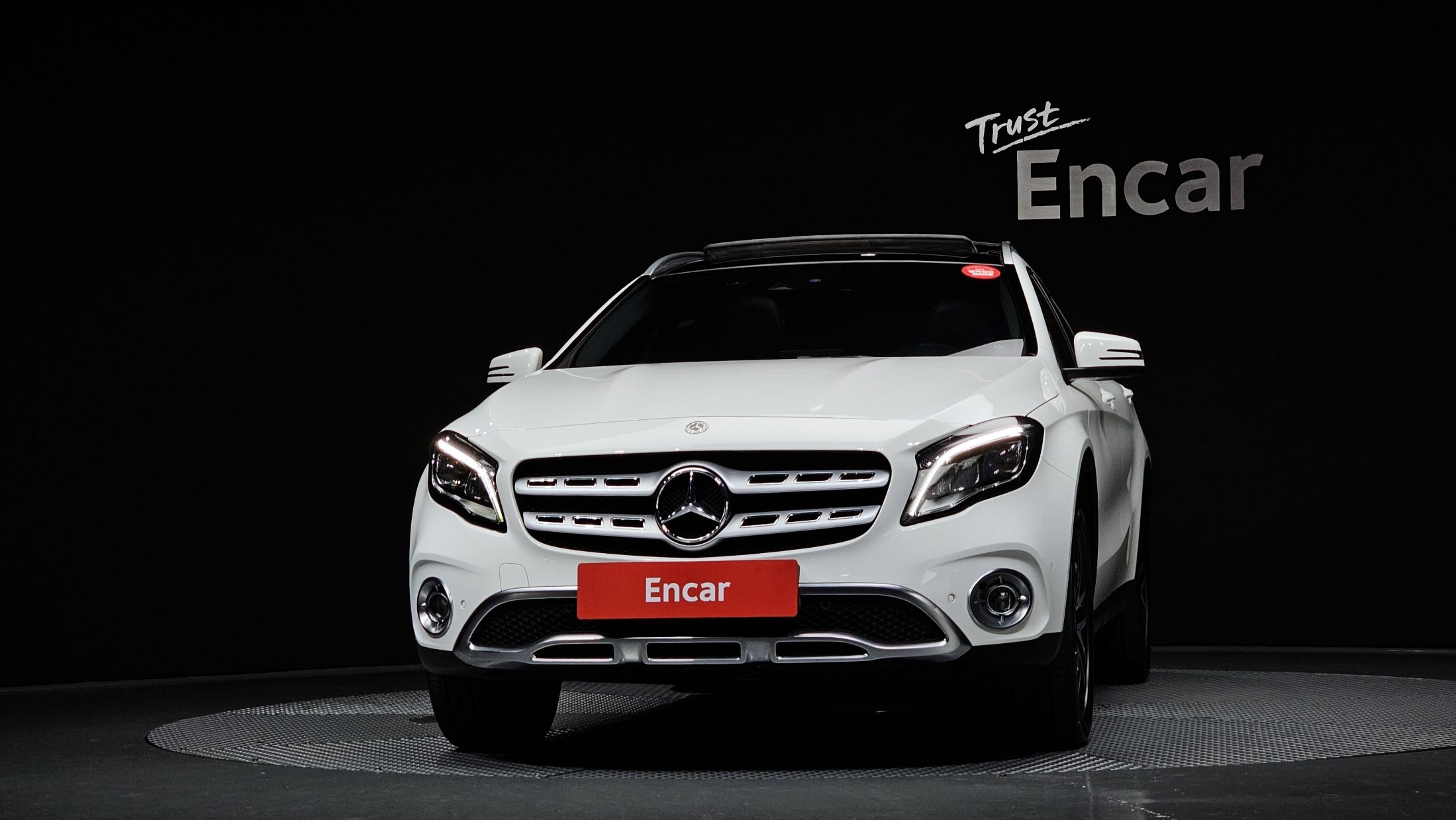 MERCEDES BENZ GLA-CLASS X156 2018