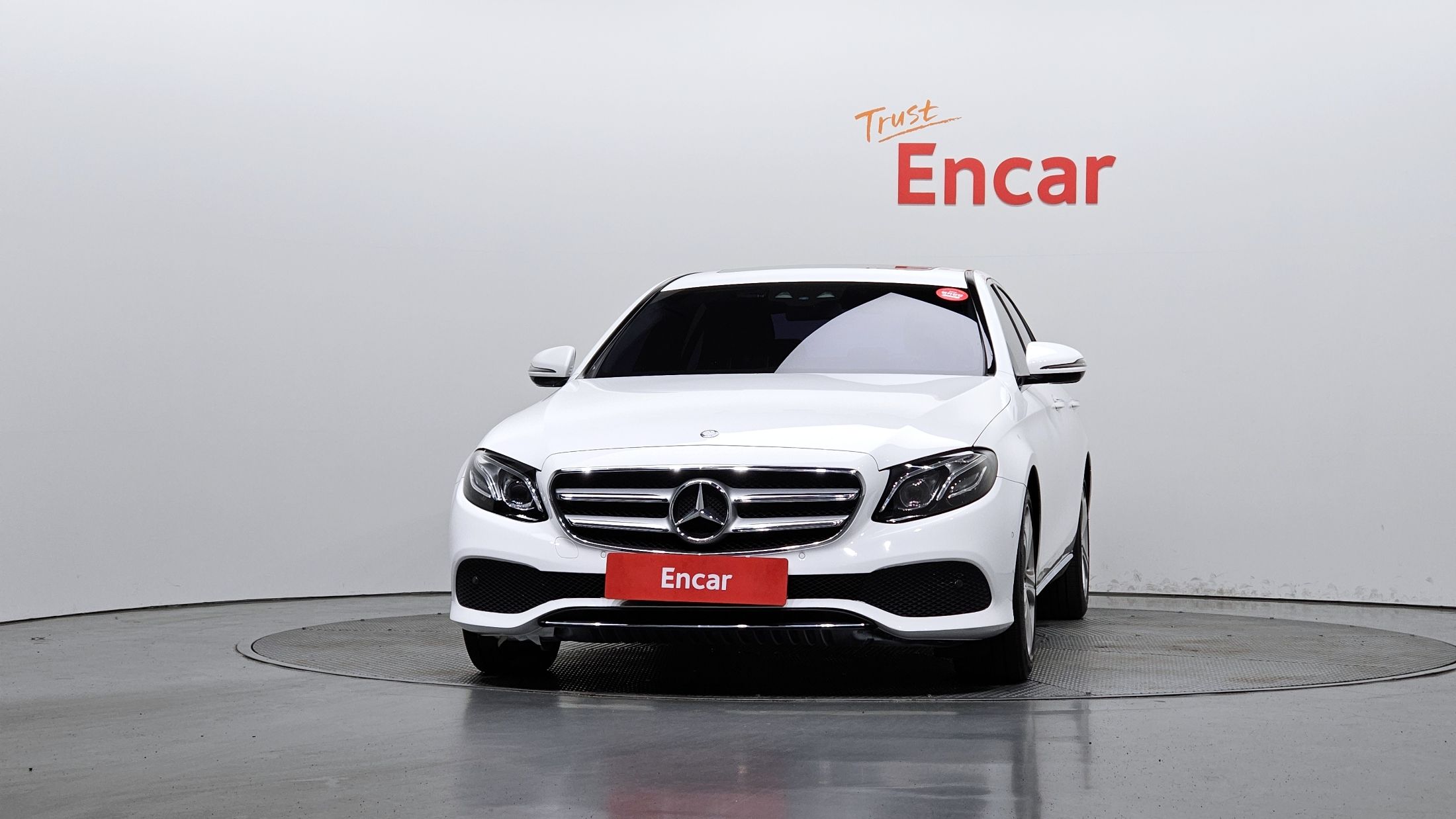 MERCEDES BENZ E-CLASS W213 2017