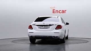MERCEDES BENZ E-CLASS W213 2017