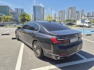 BMW 7-SERIES G11 2019