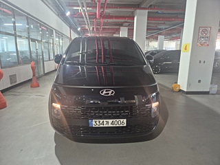 HYUNDAI STARIA 2024