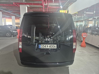 HYUNDAI STARIA 2024