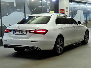 MERCEDES BENZ E-CLASS W213 2021