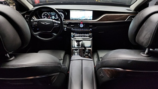 GENESIS EQ900 2017