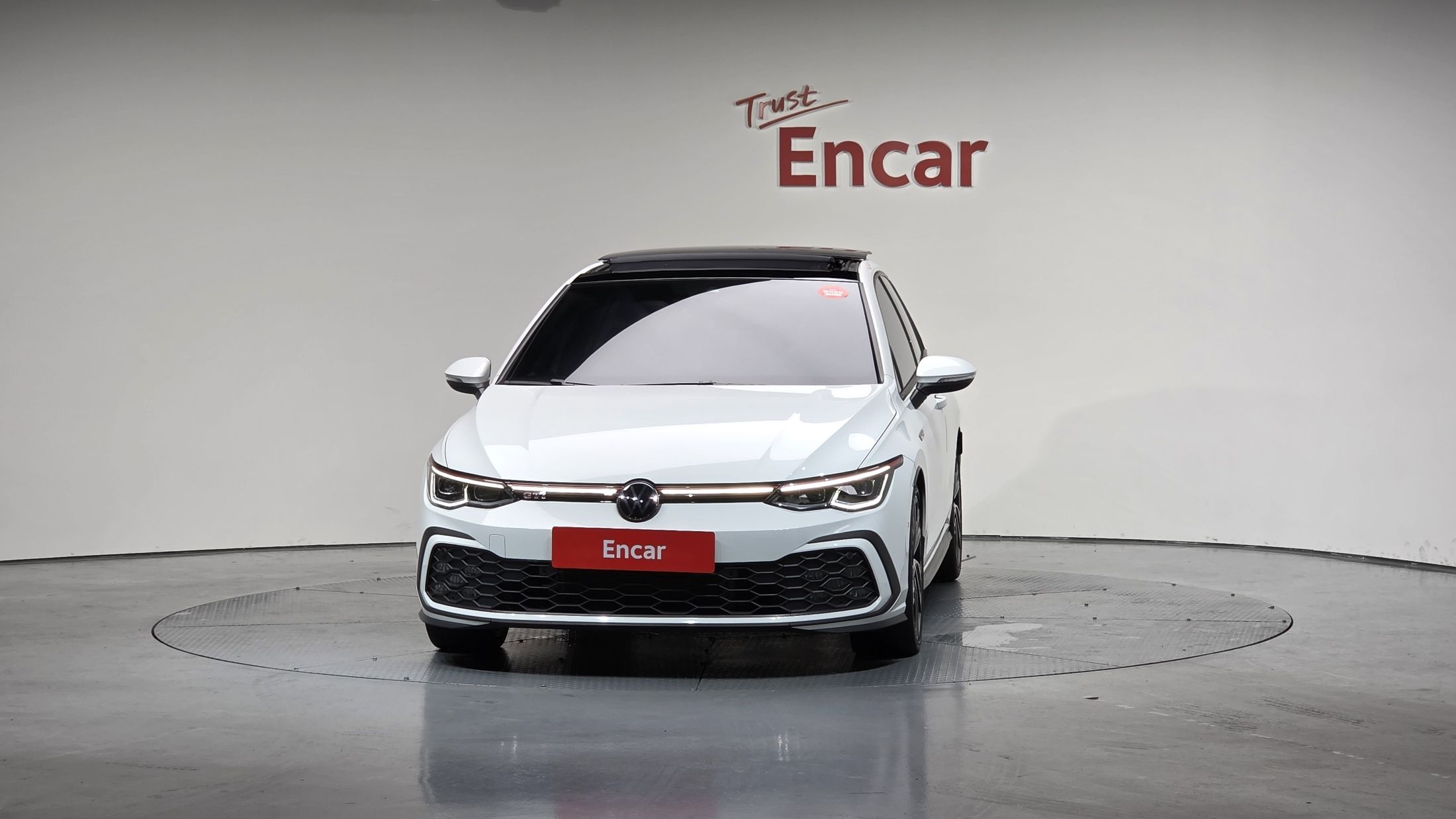 VOLKSWAGEN GOLF 2023