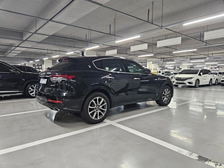 MASERATI LEVANTE 2022