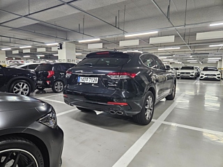 MASERATI LEVANTE 2022