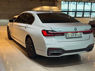 BMW 7-SERIES G11 2020
