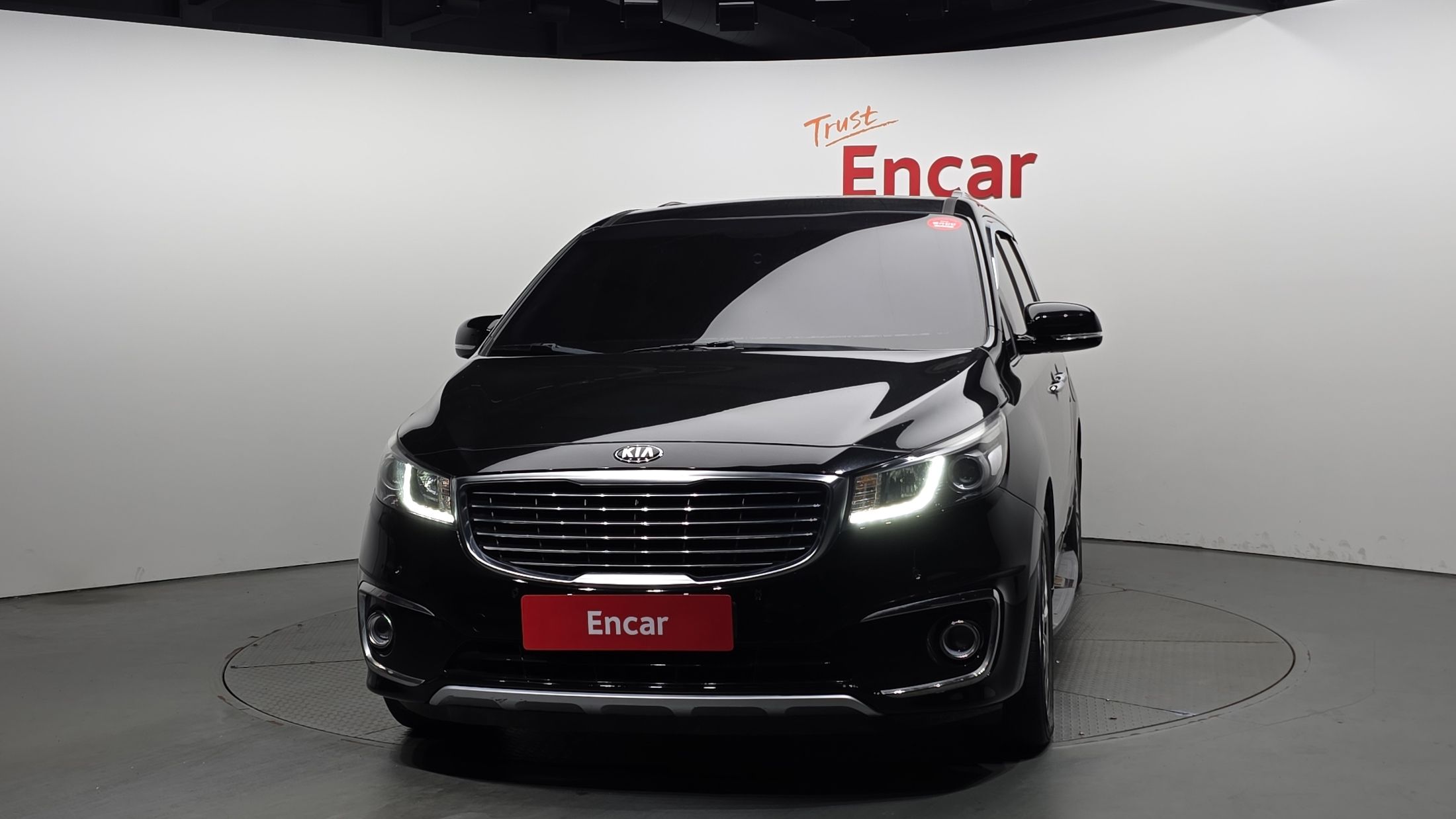 KIA CARNIVAL 2017