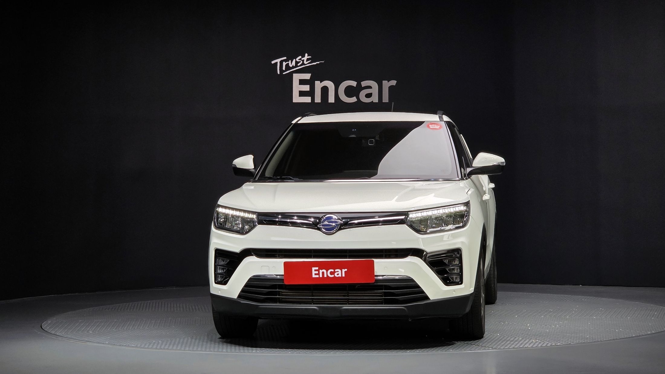 SSANGYONG TIVOLI VERY NEW 2021