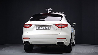 MASERATI LEVANTE 2017