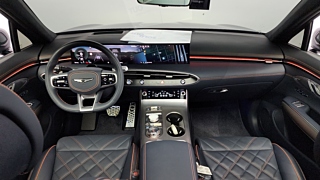 GENESIS GV70 2025