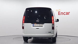 HYUNDAI STARIA 2024