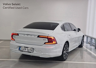 VOLVO S90 2025