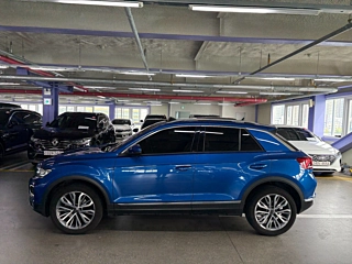 VOLKSWAGEN T-ROC 2021