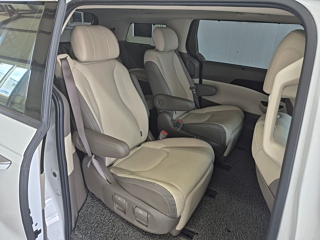KIA CARNIVAL 2021