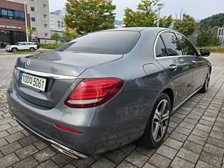 MERCEDES BENZ E-CLASS W213 2019