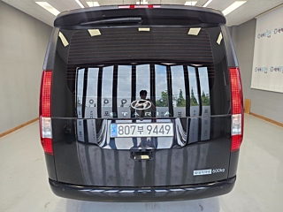 HYUNDAI STARIA 2023